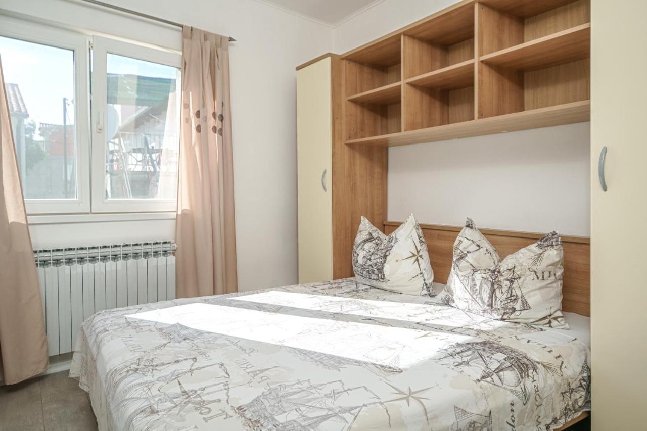 Apartmani Gabriella Vodice Eksteriør billede
